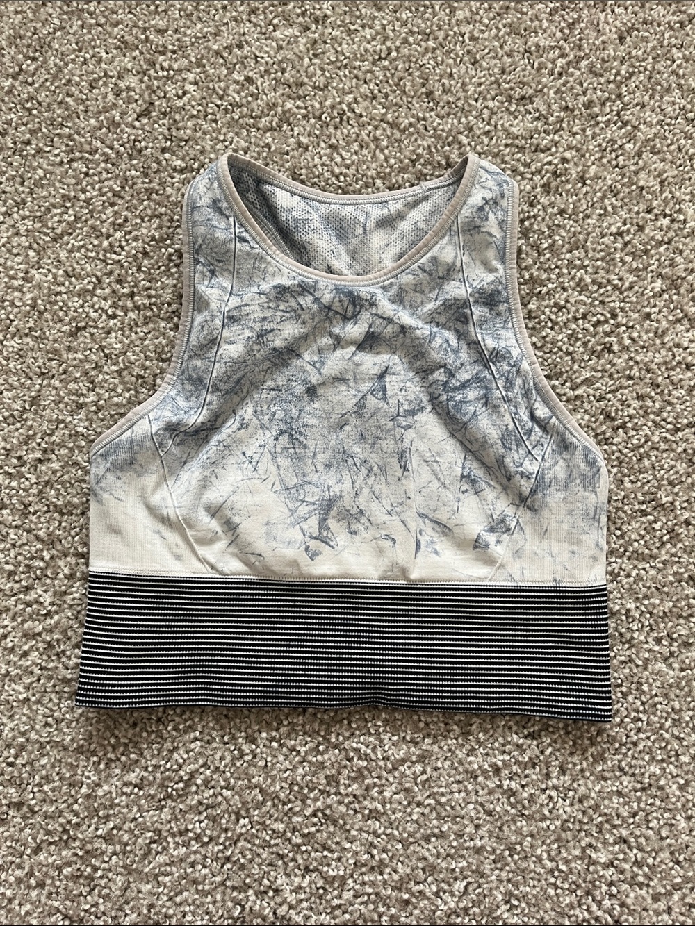Lululemon White/Luna Ebb to Train Bra *Wash Size 6